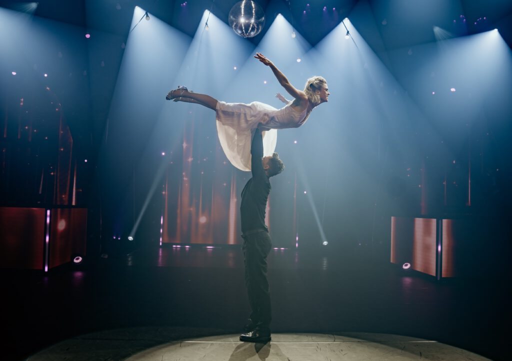 Dieses Bild hat ein leeres Alt-Attribut. Der Dateiname ist 14_This_is_THE_GREATEST_SHOW_2025_Credit_Patrick_Schneiderwind_DirtyDancing-1024x722.jpg