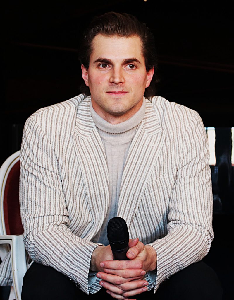 Dieses Bild hat ein leeres Alt-Attribut. Der Dateiname ist IMG_2449-800x1024.jpg