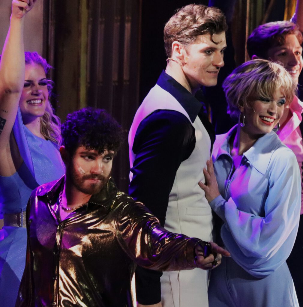 Dieses Bild hat ein leeres Alt-Attribut. Der Dateiname ist IMG_9734-1010x1024.jpg