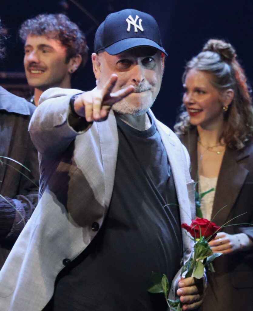 Dieses Bild hat ein leeres Alt-Attribut. Der Dateiname ist IMG_3642-1-834x1024.jpg